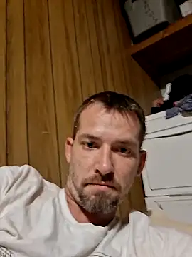 Snapshot of Swillmedown chatting on September 2025 07:45:01 AM Swillmedown online show from September 2025 07:45:01 AM