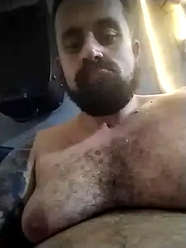 Snapshot of BarbudoSP35 chatting on September 2025 05:19:02 AM BarbudoSP35 online show from September 2025 05:19:02 AM