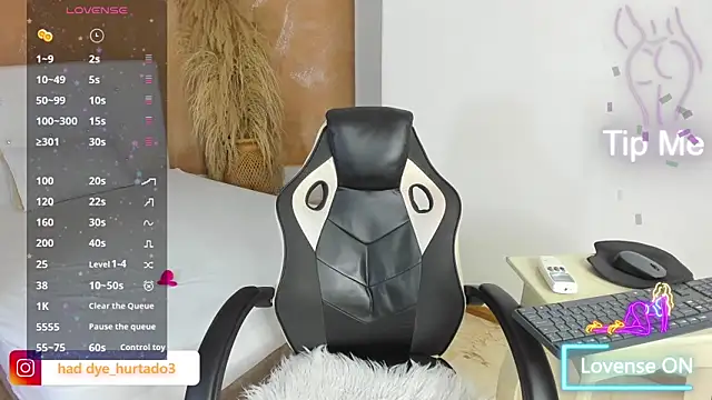 Snapshot of shenielxx chatting on February 2026 01:40:01 PM shenielxx online show from February 2026 01:40:01 PM