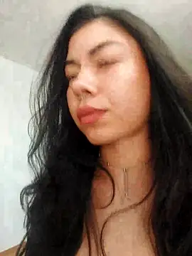 -ShaniArgentina- online show from October 2025 07:13:01 PM