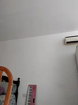 -ShaniArgentina- online show from October 2025 08:30:02 PM