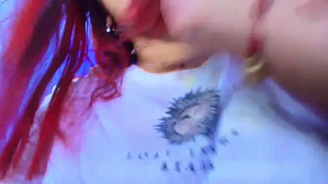 NicolleTaylor online show from October 2025 04:20:01 AM