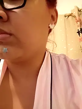 Isabella Du online show from May 2026 03:45:02 AM