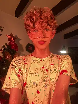 Snapshot of lyamthommpson chatting on December 2025 07:40:02 PM lyamthommpson online show from December 2025 07:40:02 PM