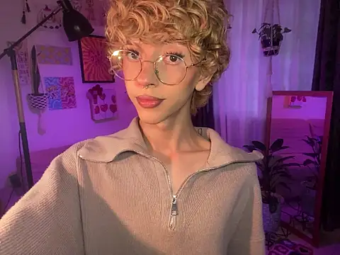 lyamthommpson online show from March 2026 08:47:01 PM