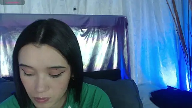 Snapshot of megan_lover chatting on October 2025 02:18:01 AM megan lover online show from October 2025 02:18:01 AM