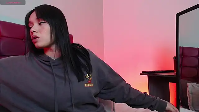 megan lover online show from November 2025 02:35:01 AM