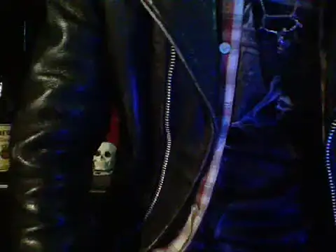 mrdemoncrowly online show from December 2024 11:18:01 AM