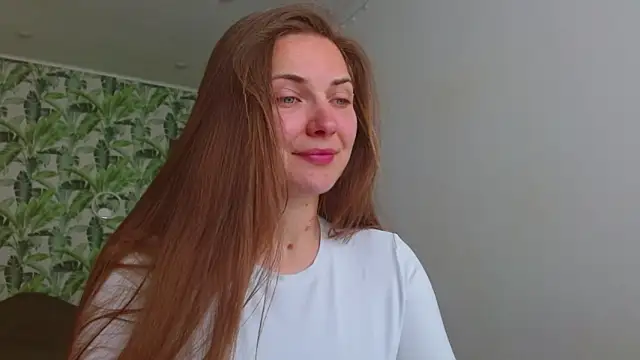 Olivia shine online show from May 2026 04:18:01 AM