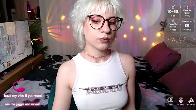 Snapshot of _Moonlight_t chatting on December 2025 09:37:02 AM Moonlight t online show from December 2025 09:37:02 AM