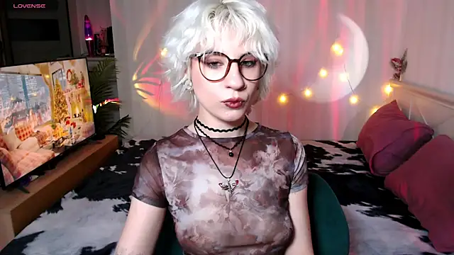 Snapshot of _Moonlight_t chatting on December 2025 09:05:01 AM Moonlight t online show from December 2025 09:05:01 AM