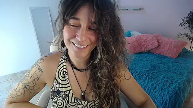 Snapshot of Paula_Paz chatting on September 2025 02:20:01 PM Paula Paz online show from September 2025 02:20:01 PM