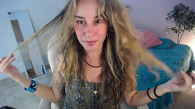 Snapshot of Paula_Paz chatting on October 2025 02:25:02 PM Paula Paz online show from October 2025 02:25:02 PM