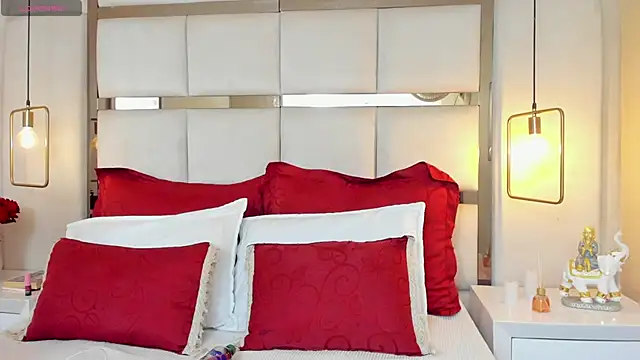 elizavenus online show from February 2025 12:13:02 PM