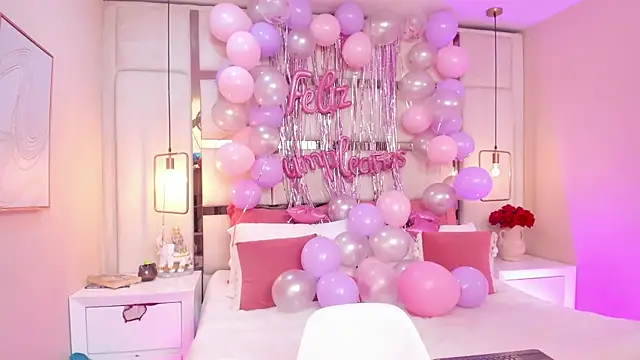 elizavenus online show from November 2025 01:21:02 PM