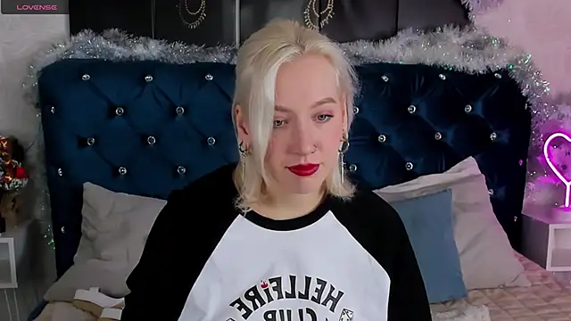 Snapshot of RachelCart chatting on January 2025 03:57:01 AM RachelCart online show from January 2025 03:57:01 AM