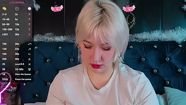 Snapshot of RachelCart chatting on January 2025 03:43:01 AM RachelCart online show from January 2025 03:43:01 AM