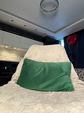 Snapshot of _Monic_ chatting on March 2026 12:42:02 PM Monic online show from March 2026 12:42:02 PM