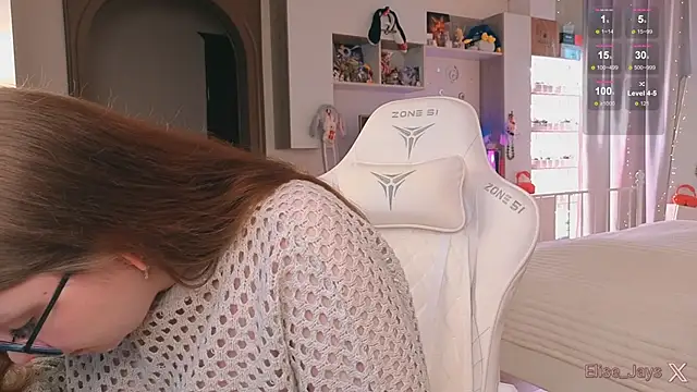 elisejays online show from October 2025 01:00:02 PM