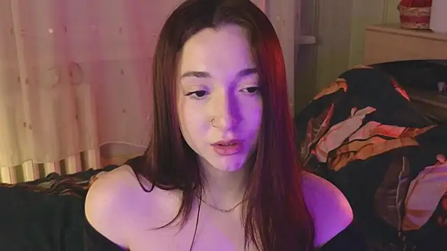 Snapshot of YasmineWest chatting on February 2025 05:20:01 PM YasmineWest online show from February 2025 05:20:01 PM