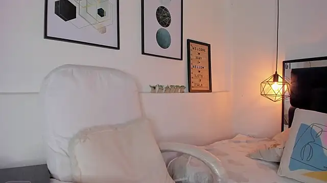 amysc online show from September 2025 01:36:02 PM