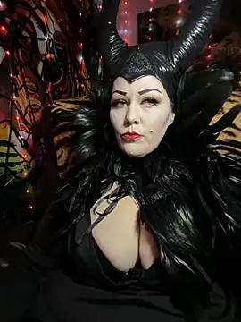 Snapshot of fatfabulous1981 chatting on November 2025 01:29:01 AM fatfabulous1981 online show from November 2025 01:29:01 AM