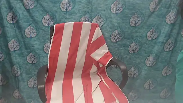 Sophia your online show from October 2025 04:55:01 AM