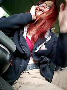 Snapshot of die-EinHORNY-WG chatting on October 2025 03:25:02 PM die-EinHORNY-WG online show from October 2025 03:25:02 PM