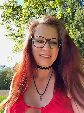 die-EinHORNY-WG online show from April 2026 02:54:01 PM