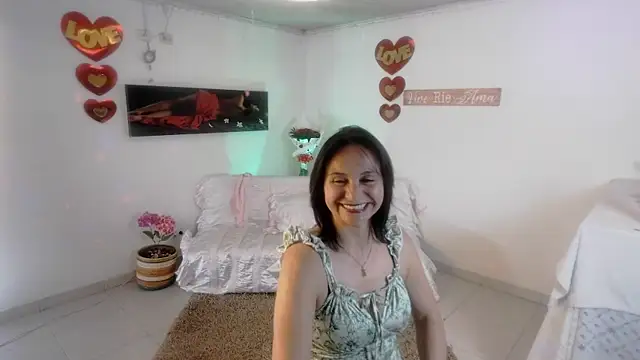 lollita 23  online show from April 2026 08:20:01 PM