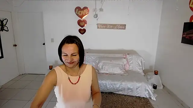 lollita 23  online show from April 2026 07:12:01 PM