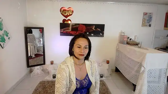 lollita 23  online show from May 2026 07:30:01 PM