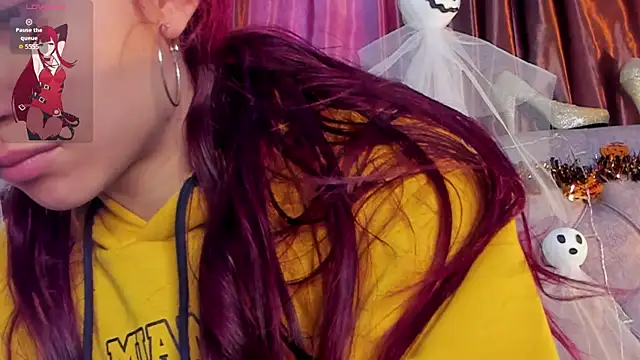 Snapshot of _Scarlett_01 chatting on October 2025 01:34:01 PM Scarlett 01 online show from October 2025 01:34:01 PM