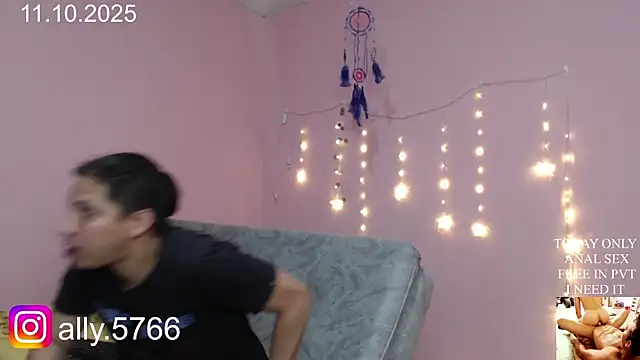 CoreAlejito online show from October 2025 01:48:02 AM