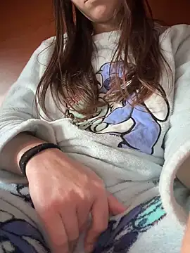 Snapshot of rossana99_ chatting on February 2026 03:13:02 PM rossana99 online show from February 2026 03:13:02 PM