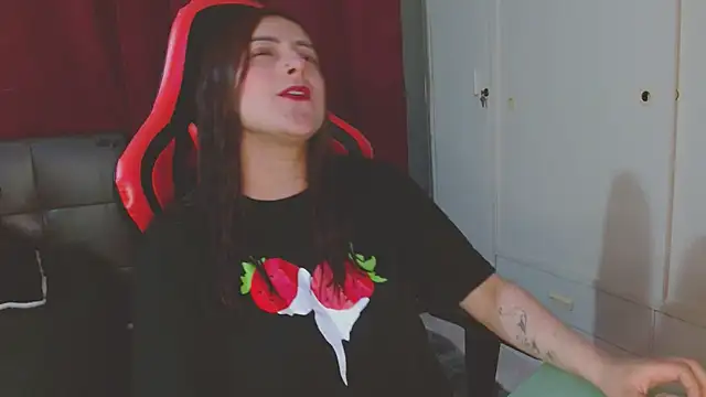 Noamartin  online show from December 2024 02:05:01 AM