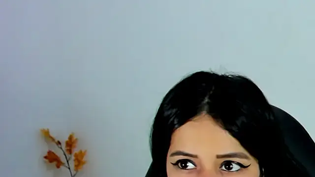 HannaSexyy online show from November 2025 02:56:02 AM