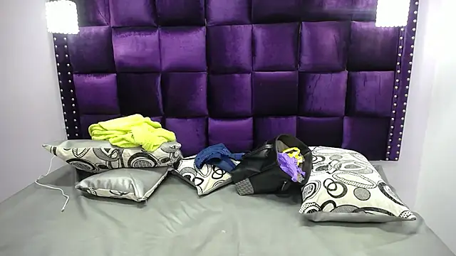 CrushOnMe  online show from January 2025 02:56:01 AM