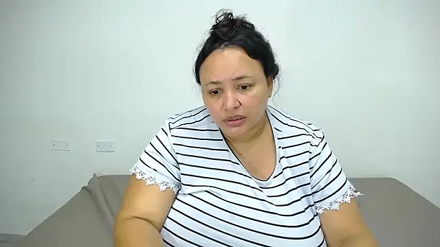 CrushOnMe  online show from April 2026 02:10:01 AM
