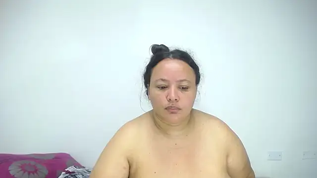CrushOnMe  online show from June 2026 09:18:01 AM