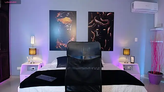 Snapshot of JasmineCampbell_ chatting on October 2025 08:27:02 PM JasmineCampbell online show from October 2025 08:27:02 PM