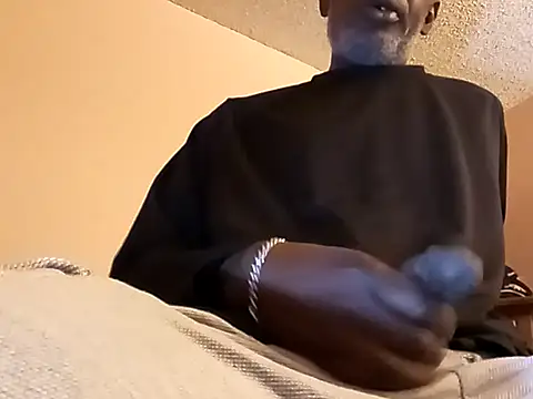 Snapshot of Blkstylion chatting on October 2025 04:40:02 PM Blkstylion online show from October 2025 04:40:02 PM