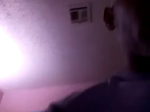 Snapshot of Blkstylion chatting on December 2025 12:27:01 AM Blkstylion online show from December 2025 12:27:01 AM