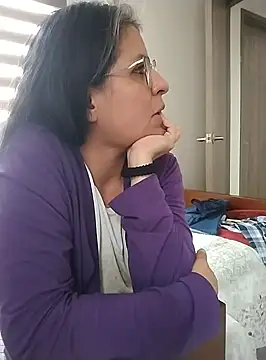 LucifernandaSw online show from February 2025 05:26:02 PM