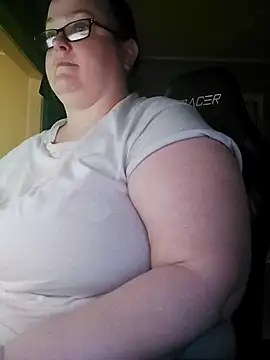 Snapshot of SexyWhiteChocolate chatting on March 2025 01:21:02 AM SexyWhiteChocolate online show from March 2025 01:21:02 AM