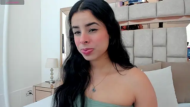 emma castilloo online show from November 2025 09:53:01 PM