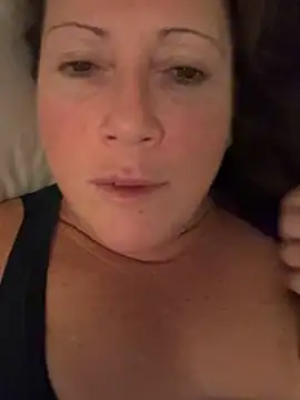 Snapshot of xsexycurvymilf chatting on December 2024 06:32:02 AM xsexycurvymilf online show from December 2024 06:32:02 AM