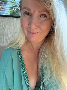 EmmaInLove23 online show from June 2026 01:06:02 AM