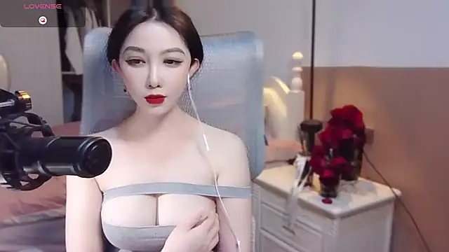 Snapshot of vyizh- chatting on January 2025 06:13:01 AM vyizh- online show from January 2025 06:13:01 AM