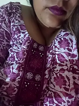  Redwine  online show from February 2025 07:07:01 PM